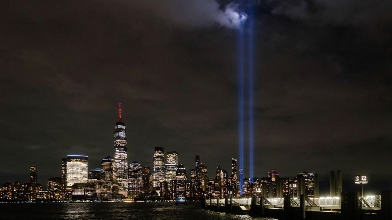 tributes-for-9-11-in-new-york-times-square